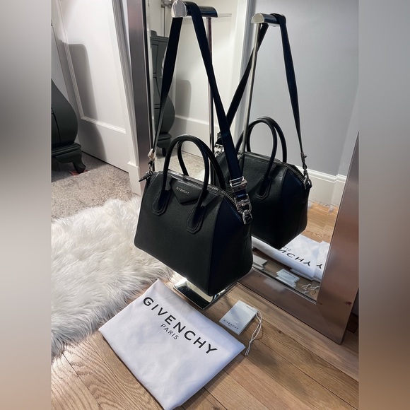 Givenchy Antigona Small Black Grained Leather Bag W/Silver Hardware - Picture 13 of 16